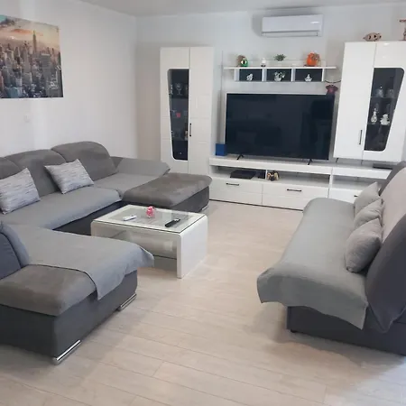 Navis San Terase Haus Апартаменти