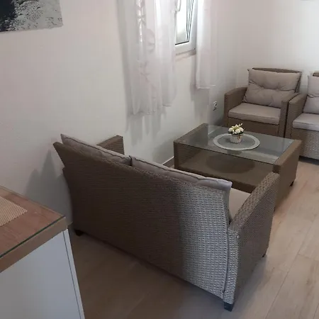 Apartment Navis San Terase Haus Makarska